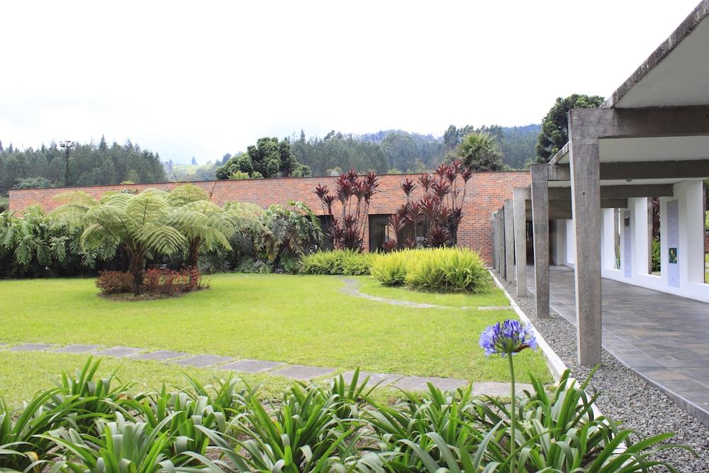 Estelar Recinto Del Pensamiento Hotel Y Centro De Convenciones Манисалес Экстерьер фото